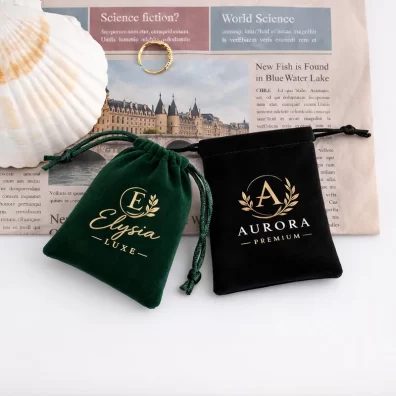 custom-velvet-pouches